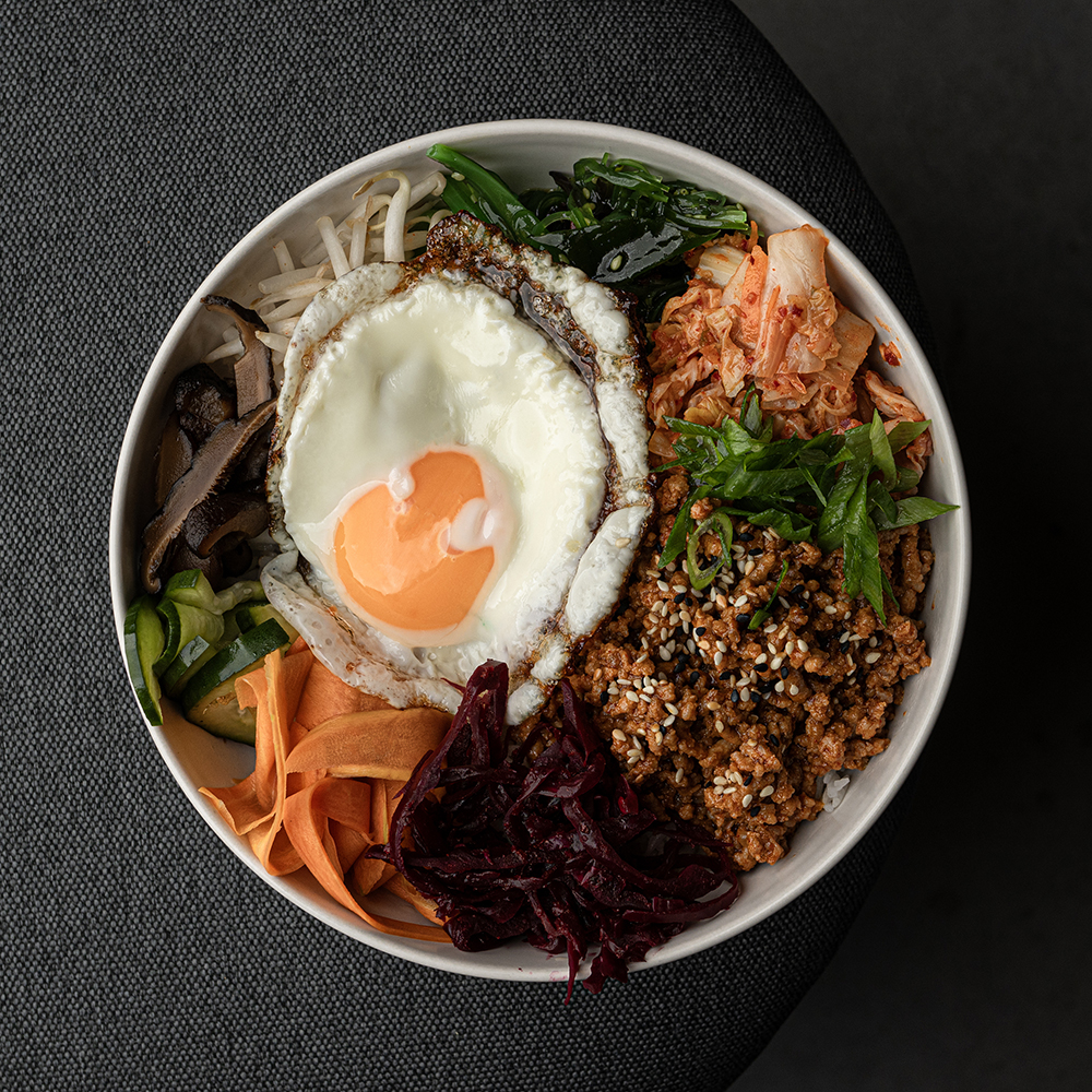 Bibimbap z wołowiną